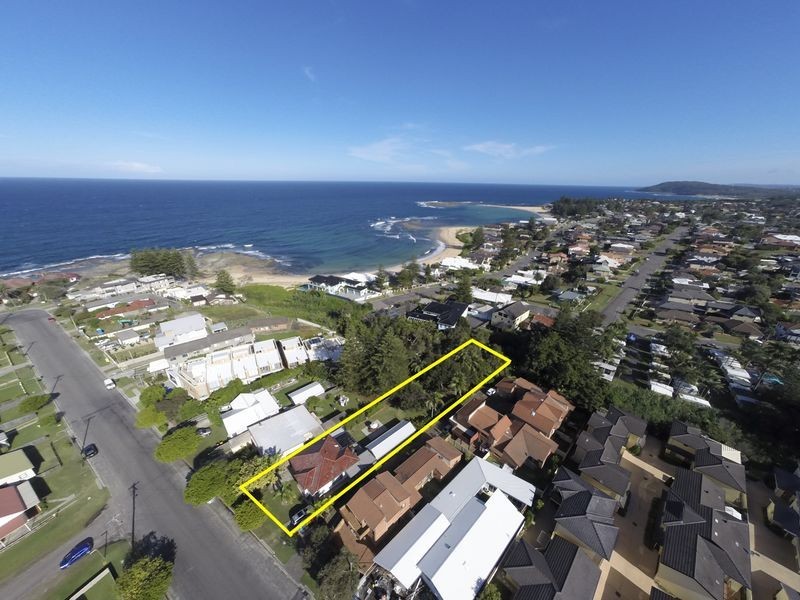 154 Ocean Parade, Blue Bay NSW 2261