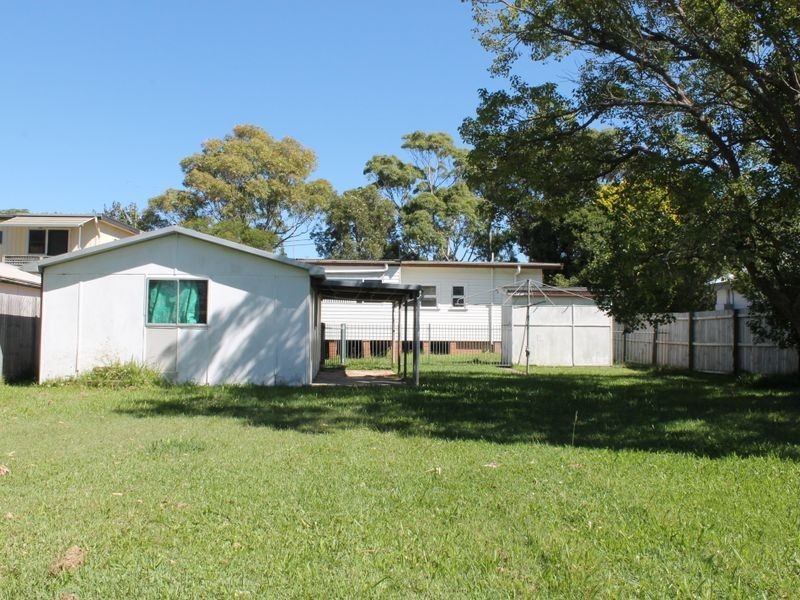 37 Athol Street, Toukley NSW 2263