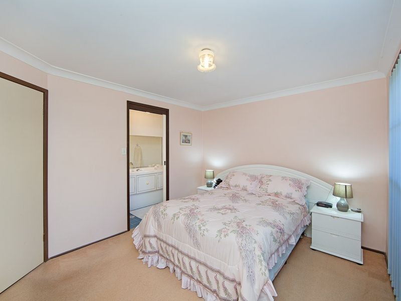 1 Haigh Close, Berkeley Vale NSW 2261