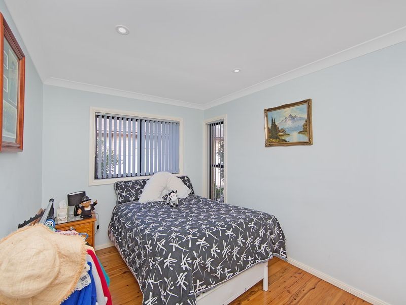 24A Germaine Avenue, Bateau Bay NSW 2261