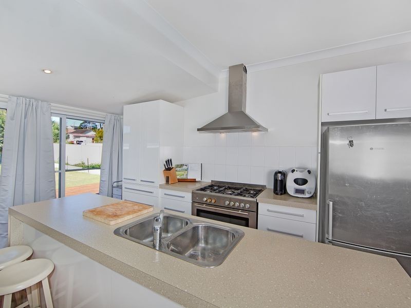 78 Lakeside Parade, The Entrance NSW 2261