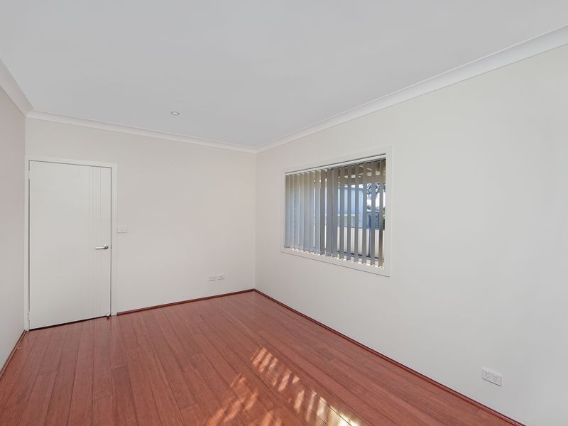 2/23A Mawson Drive, Killarney Vale NSW 2261