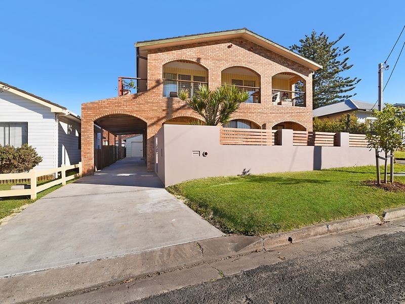 61 Boondilla Road, Blue Bay NSW 2261