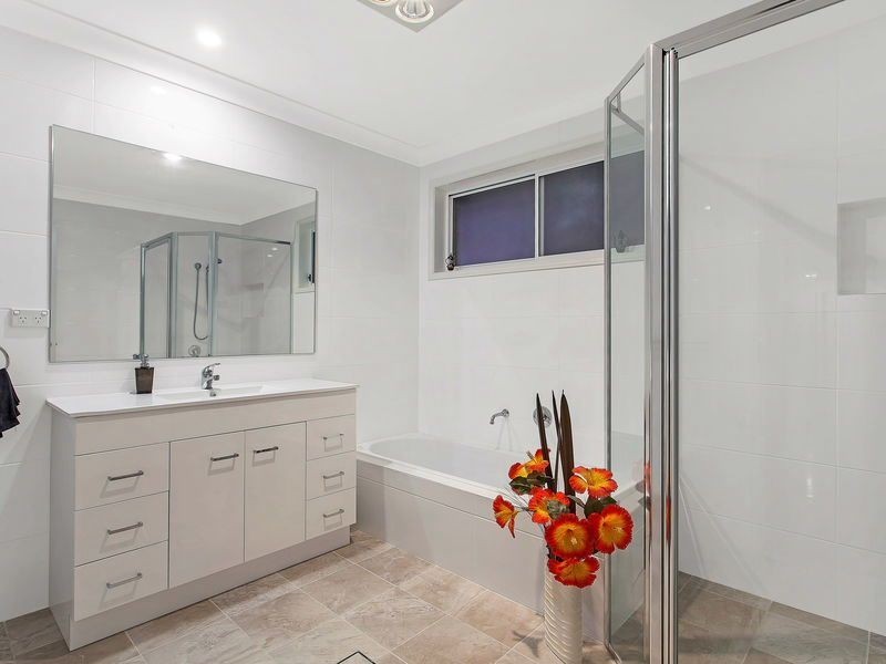 5A Rolls Avenue, Toowoon Bay NSW 2261
