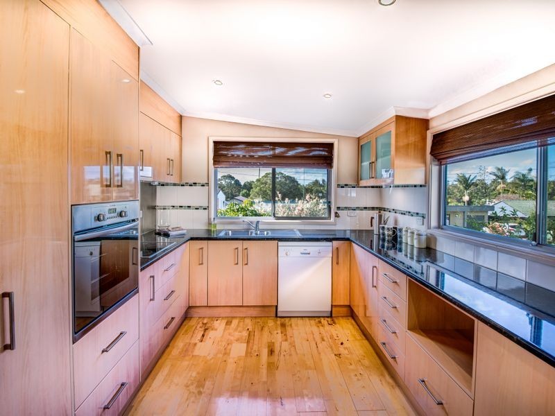 16 MacKay Drive, Tumbi Umbi NSW 2261