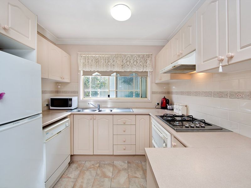 7/2-4 Yethonga Avenue, Blue Bay NSW 2261