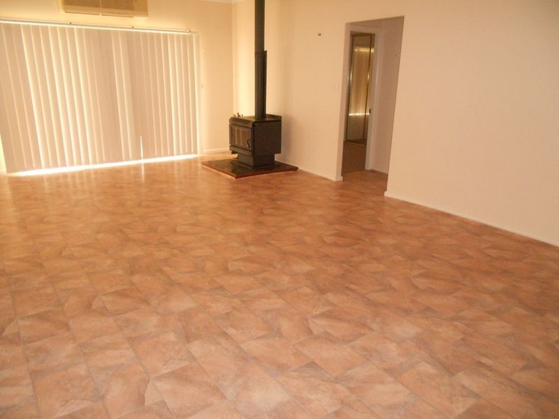 12 McGirr Avenue, The Entrance NSW 2261