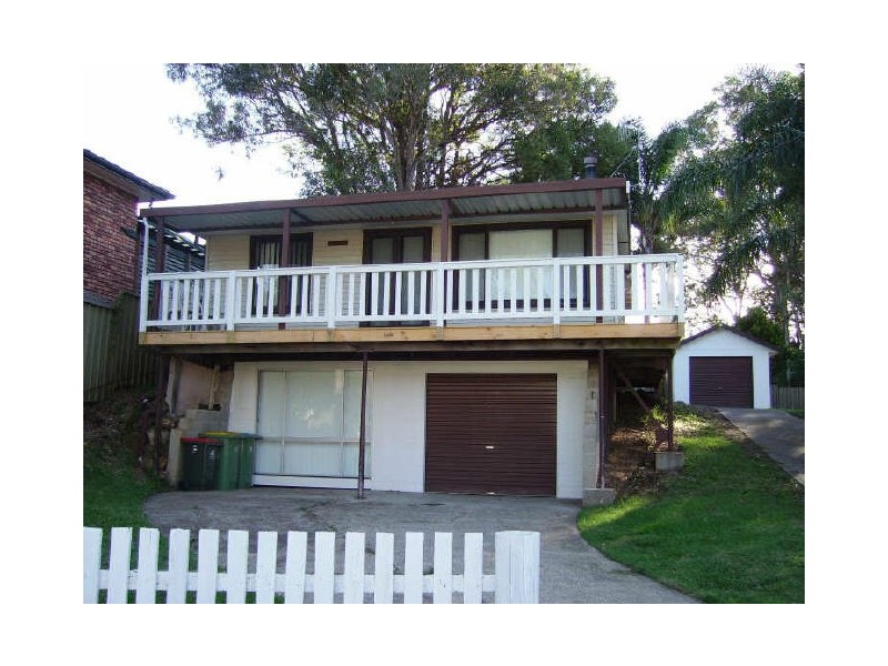 222 Lakedge Avenue, Berkeley Vale NSW 2261