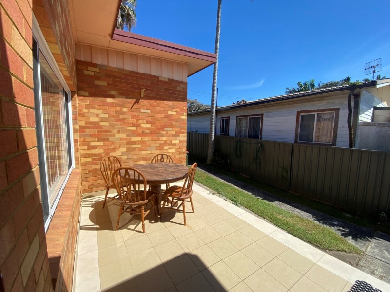 2/10 Bay Road, The Entrance NSW 2261