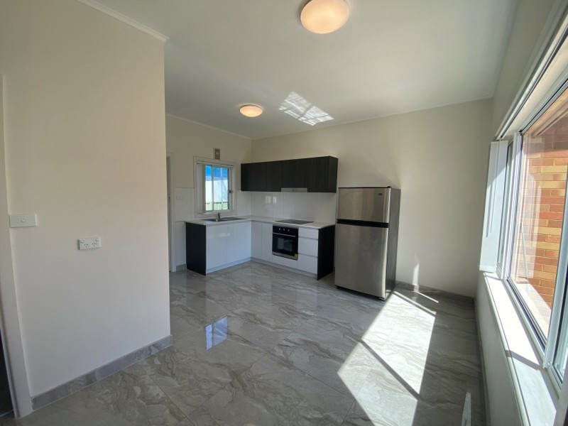 2/10 Bay Road, The Entrance NSW 2261