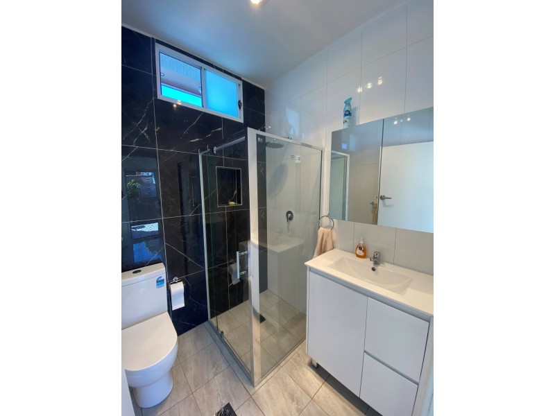 2/10 Bay Road, The Entrance NSW 2261