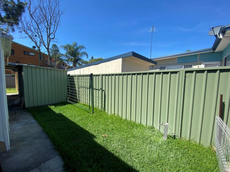 2/10 Bay Road, The Entrance NSW 2261