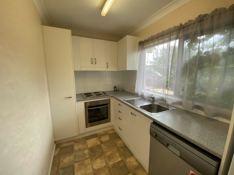 2/7 The Crescent, Blue Bay NSW 2261