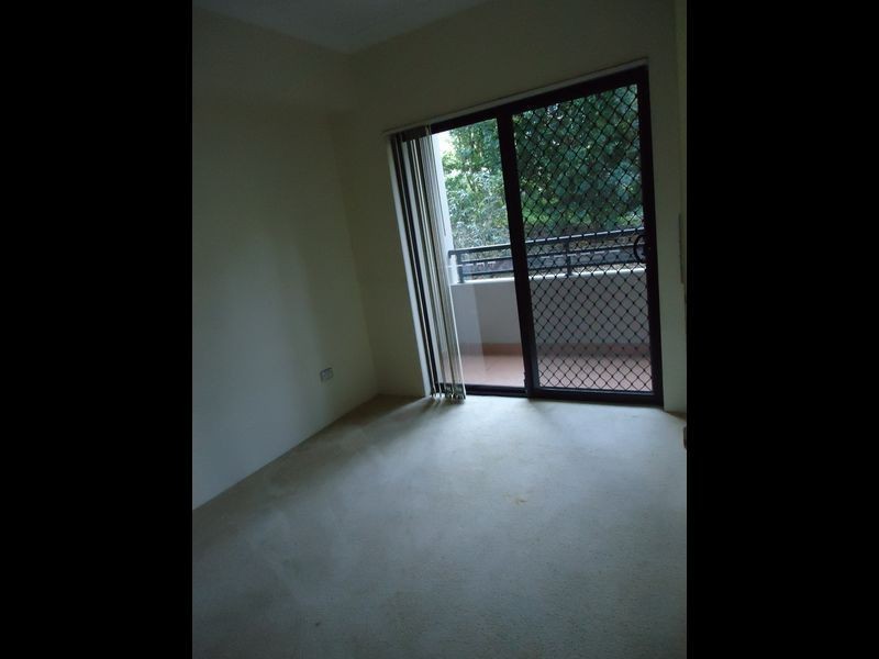 2/61 Donnison Street West, Gosford NSW 2250