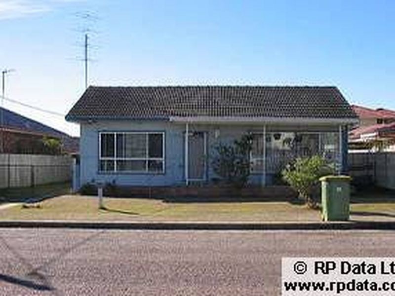 26 Benelong Street, The Entrance NSW 2261