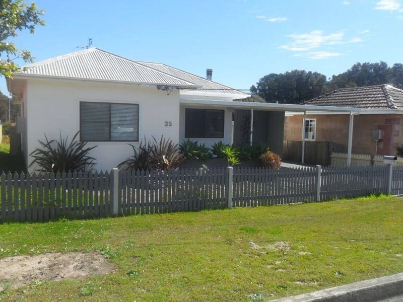 25 McGirr Avenue, The Entrance NSW 2261