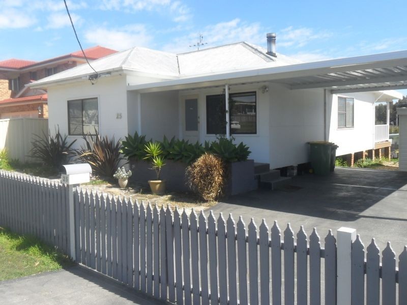 25 McGirr Avenue, The Entrance NSW 2261