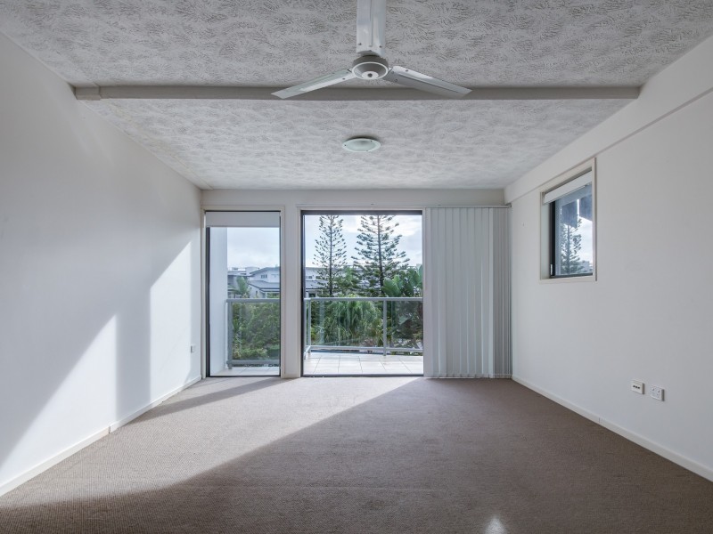 19/10 Grand Parade, Parrearra QLD 4575