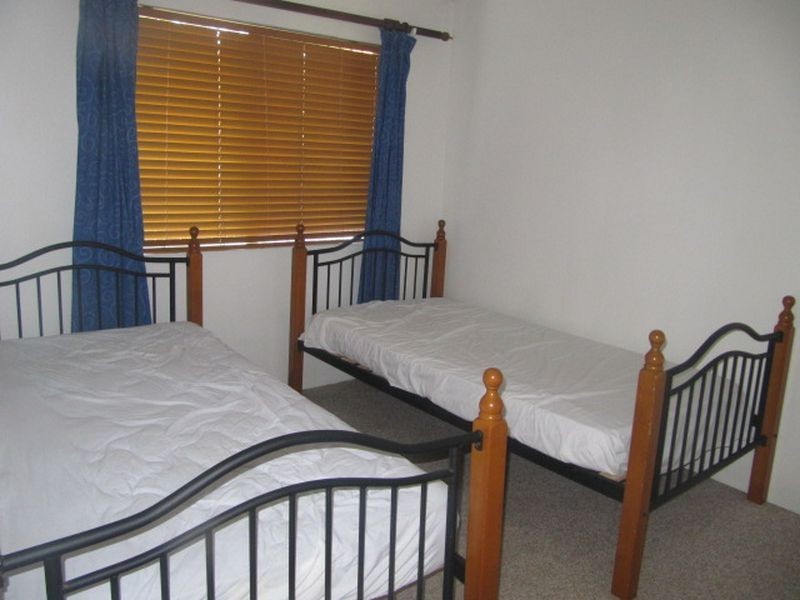 2/3 Barooga Crescent, Mooloolaba QLD 4557