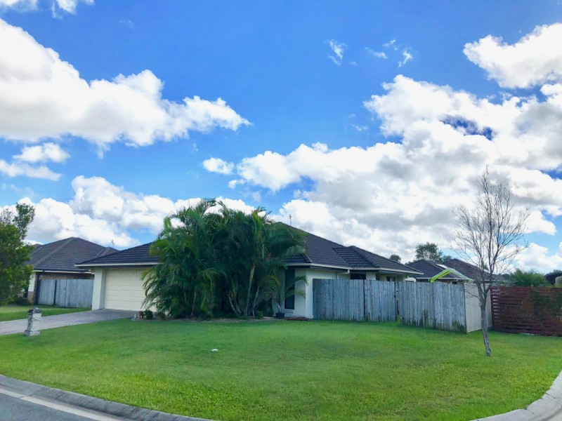 5 Cooloola Court, Little Mountain QLD 4551