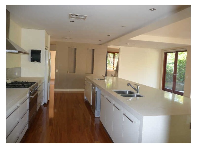 31 Ballantyne Court, Glenview QLD 4553