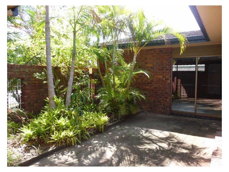 13 Bloodwood Court, Mooloolaba QLD 4557