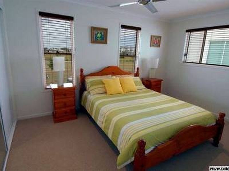 7 Sable Court, Kawana Waters QLD 4575