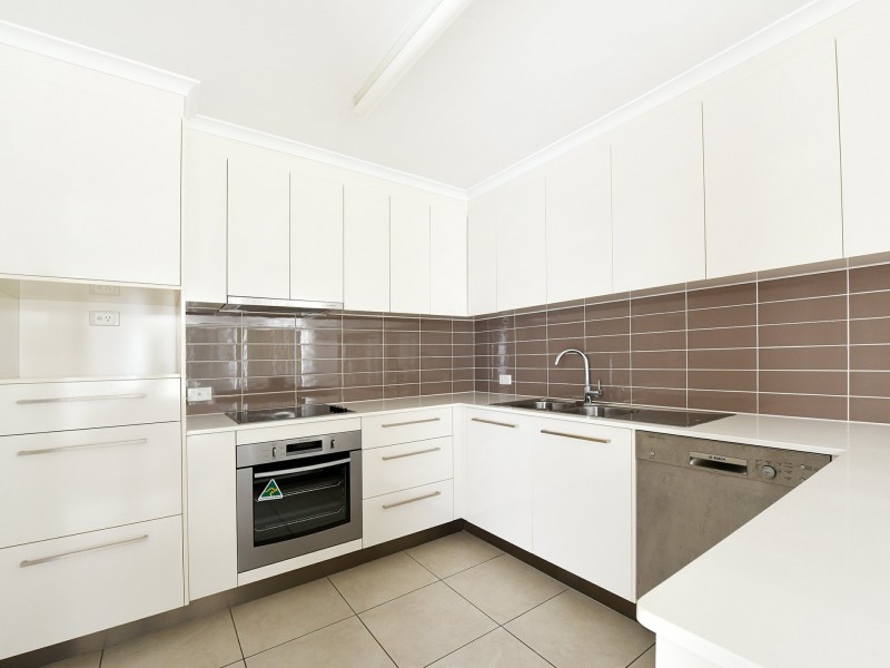 Unit 4/26 Pangarinda Place, Mooloolaba QLD 4557