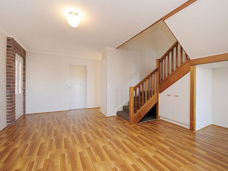 2/14 Carrothool Place, Mooloolaba QLD 4557