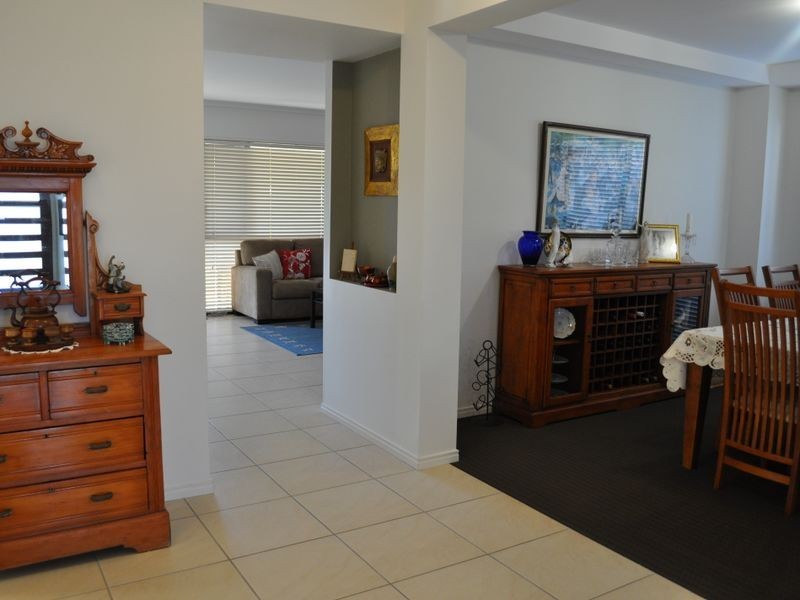 8 Bonaire Court, Kawana Waters QLD 4575