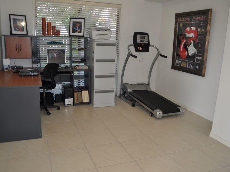 8 Bonaire Court, Kawana Waters QLD 4575