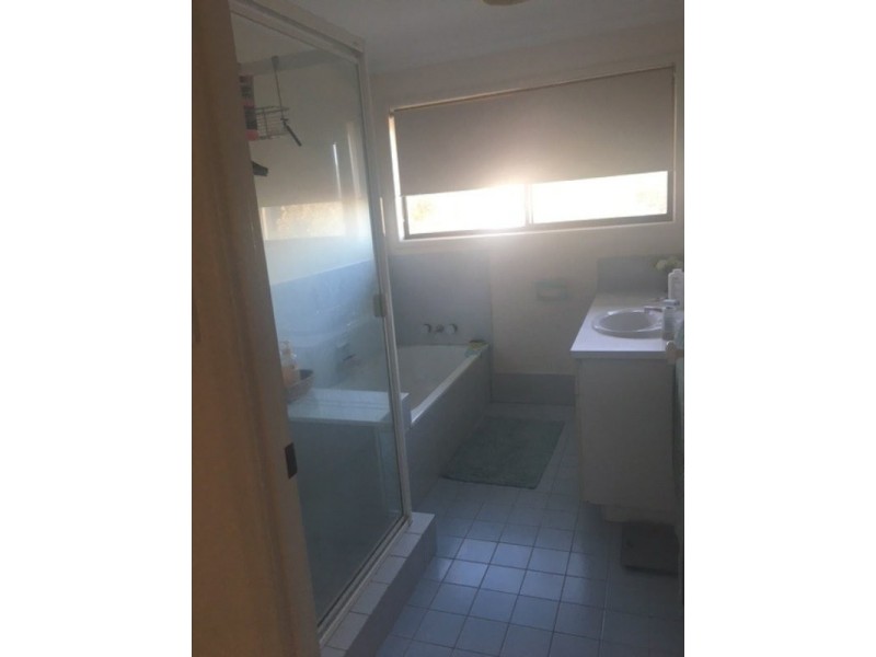 34 Oceanic Drive, Warana QLD 4575