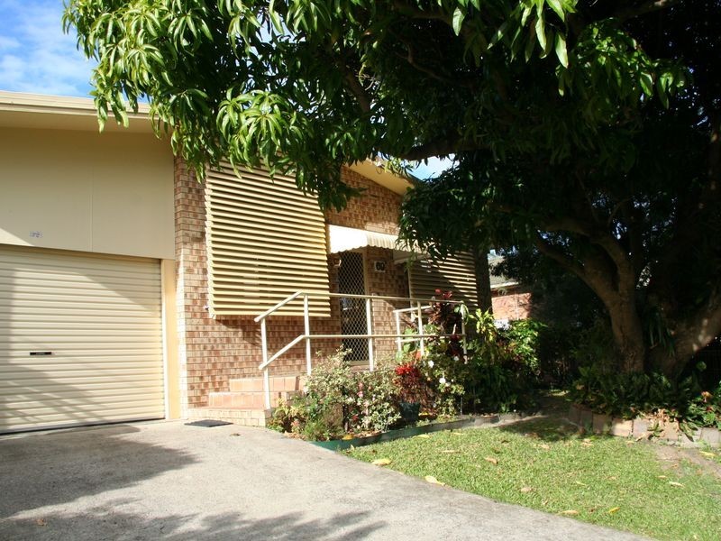 69 Palm Drive, Mooloolaba QLD 4557