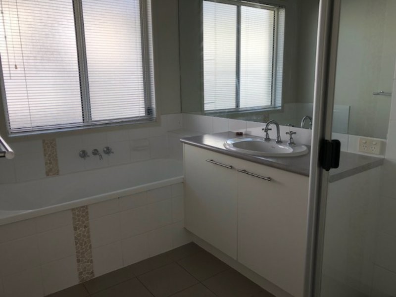27 Northbrook Street, Caloundra West QLD 4551