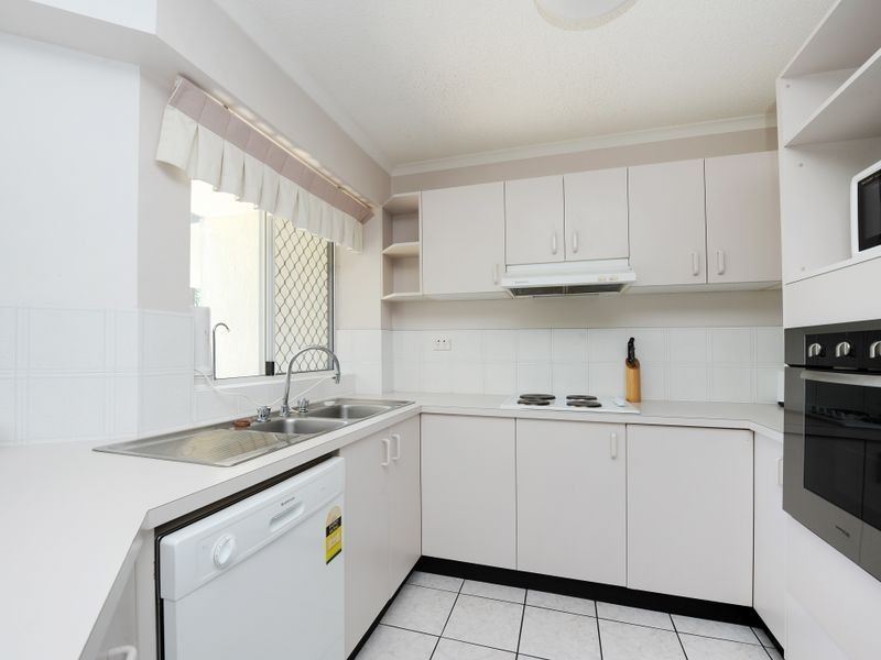 4/11 Foote Street, Mooloolaba QLD 4557