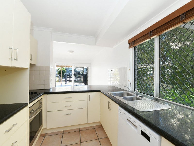 11B Admirals Court, Mooloolaba QLD 4557