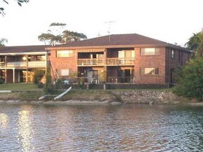 2/21 Barooga Crescent, Mooloolaba QLD 4557