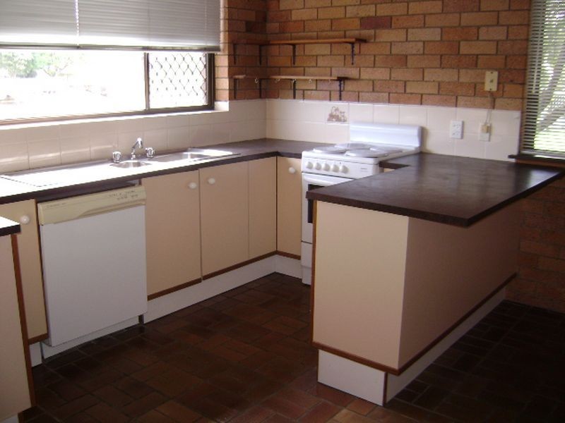 2/21 Barooga Crescent, Mooloolaba QLD 4557