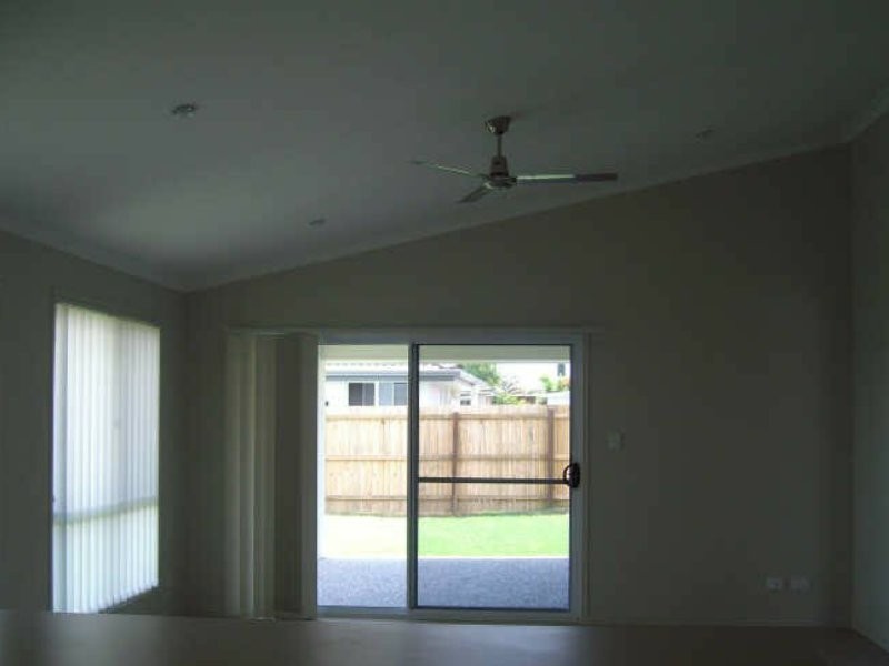 8 Daintree Boulevard, Little Mountain QLD 4551