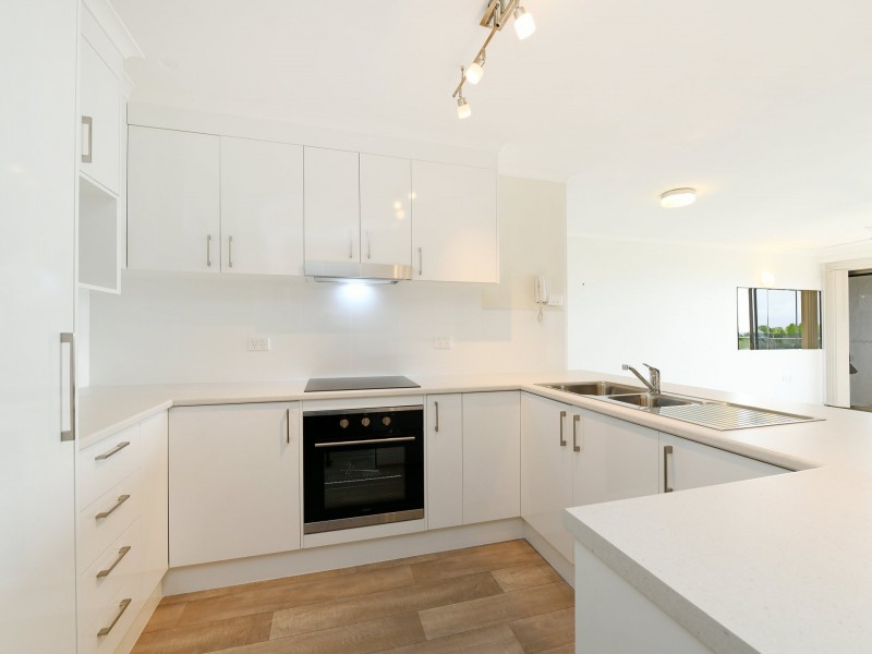 12/85 The Esplanade, Mooloolaba QLD 4557