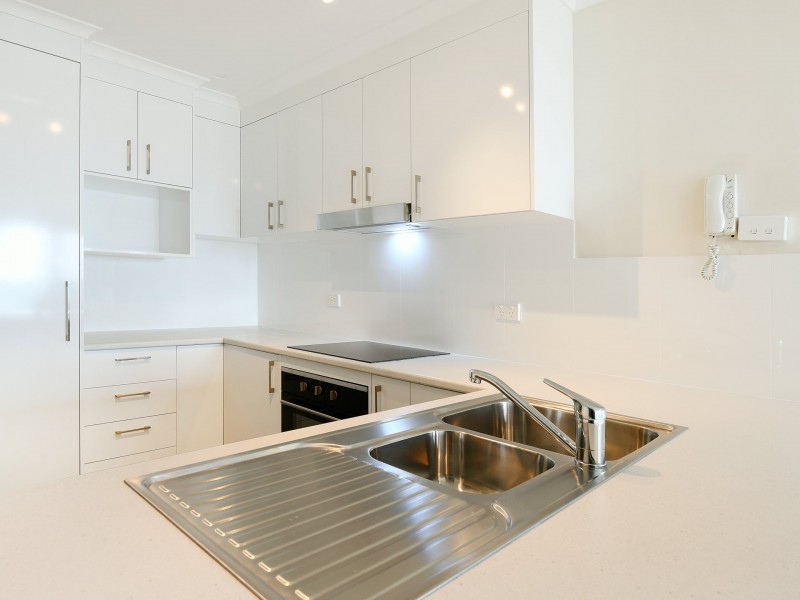 12/85 The Esplanade, Mooloolaba QLD 4557