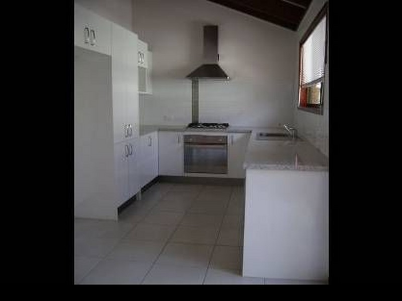 13 Bluebird Parade, Bokarina QLD 4575