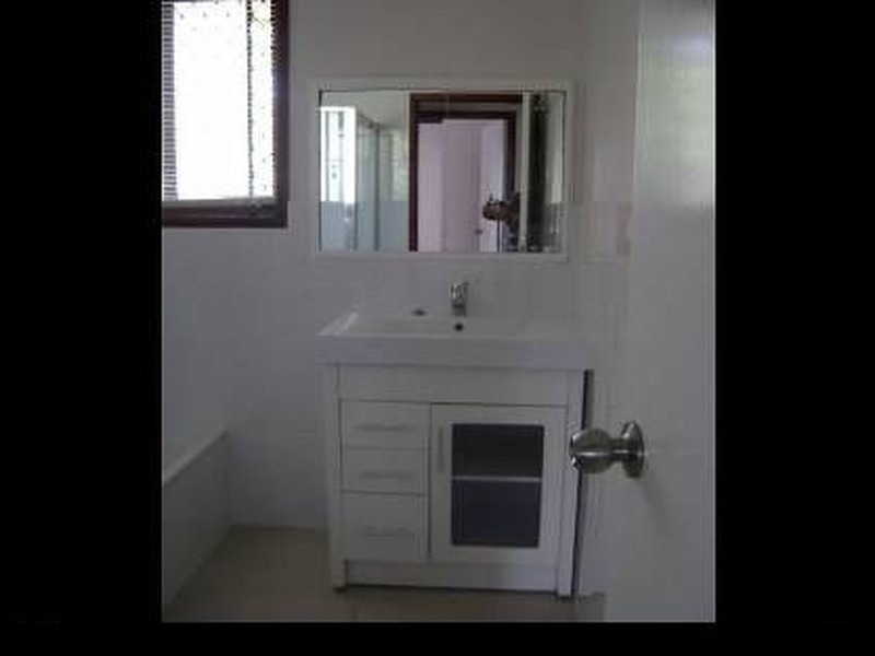 13 Bluebird Parade, Bokarina QLD 4575