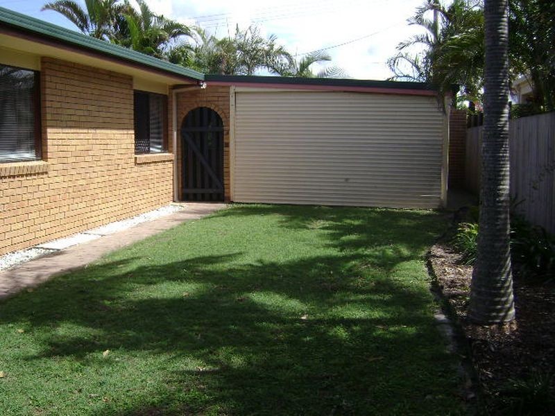 13 Bluebird Parade, Bokarina QLD 4575