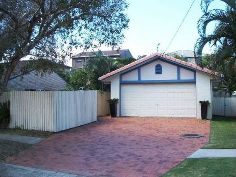 27 Iluka Avenue, Buddina QLD 4575