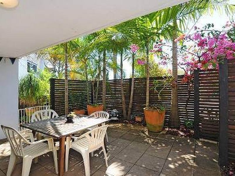 2/6 Corowa Court, Mooloolaba QLD 4557