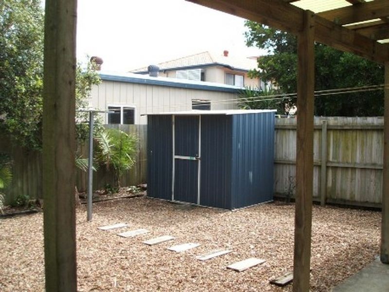 2/36 Point Cartwright Drive, Buddina QLD 4575