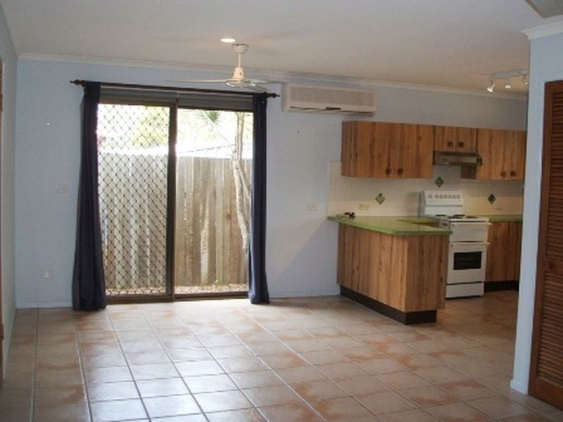 2/36 Point Cartwright Drive, Buddina QLD 4575