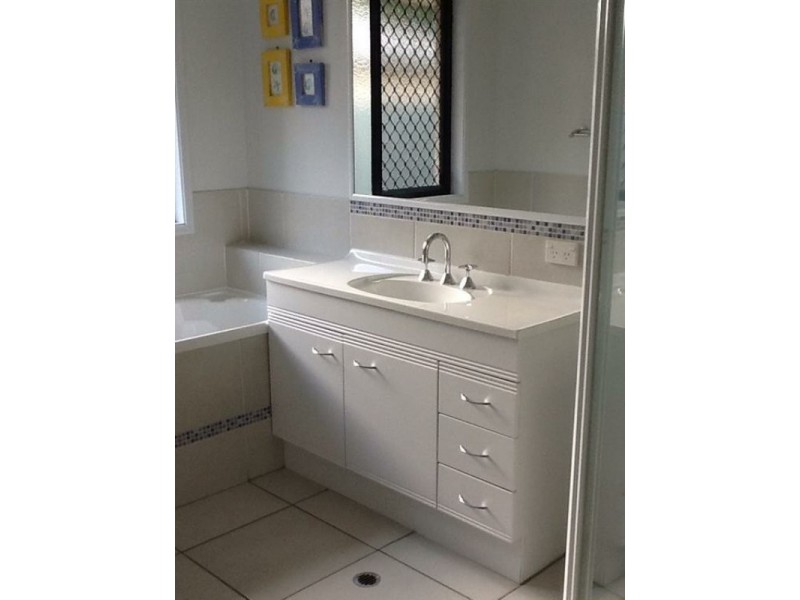 23 White Gums Street, Landsborough QLD 4550