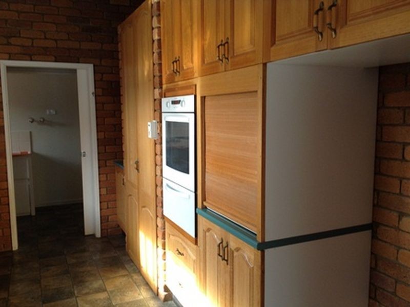 8 Imara Court, Mountain Creek QLD 4557